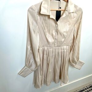 NWT WOMEN’S MINI DRESS